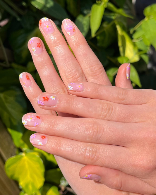 How to Do Nail Art Flowers At Home (Beginner-Friendly Version!)